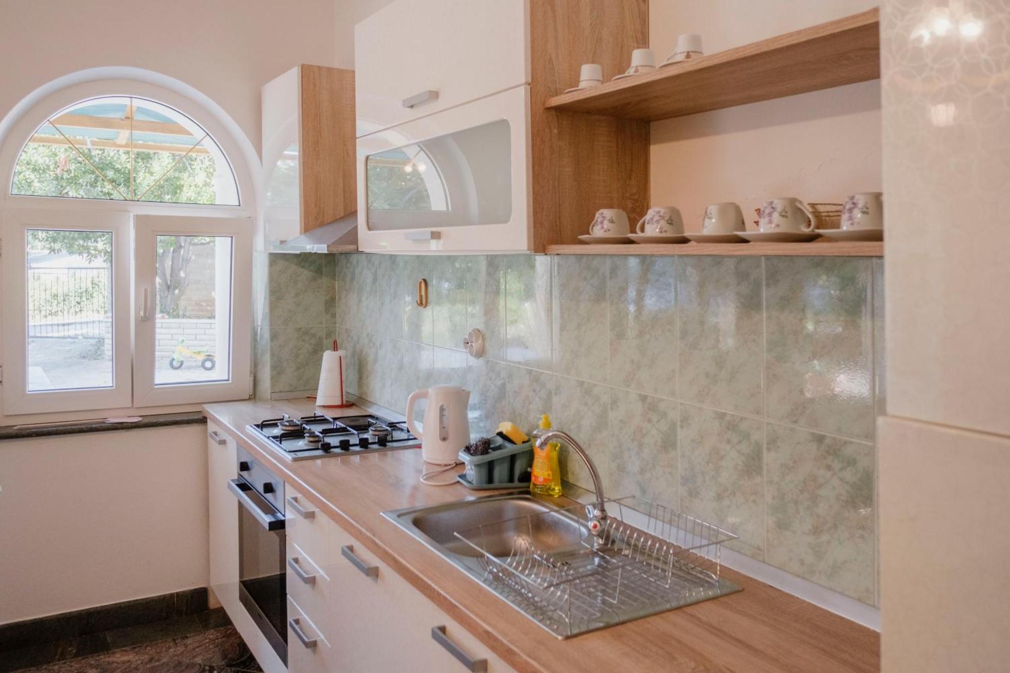 Apartment Curri Pucisca Kültér fotó